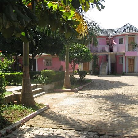 Hotel R & R Gardens Mbale Exterior foto