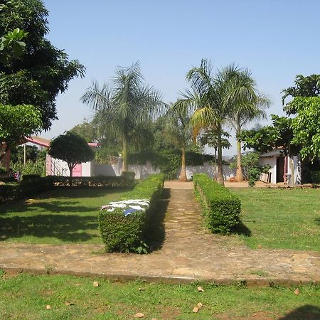 Hotel R & R Gardens Mbale Exterior foto
